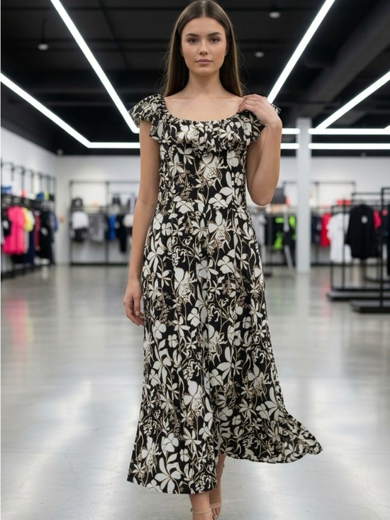 Ava & Viv Dresses & Skirts - Ava & Viv Black with Gold Outline Floral Maxi Dress with 11” Slit on Bottom Side